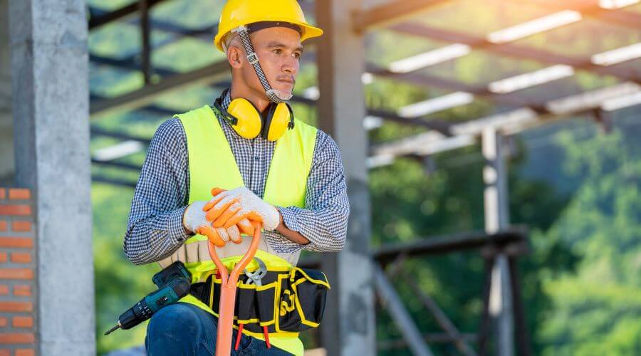 Professional gutter cleaning in Huntingdon Valley, PA